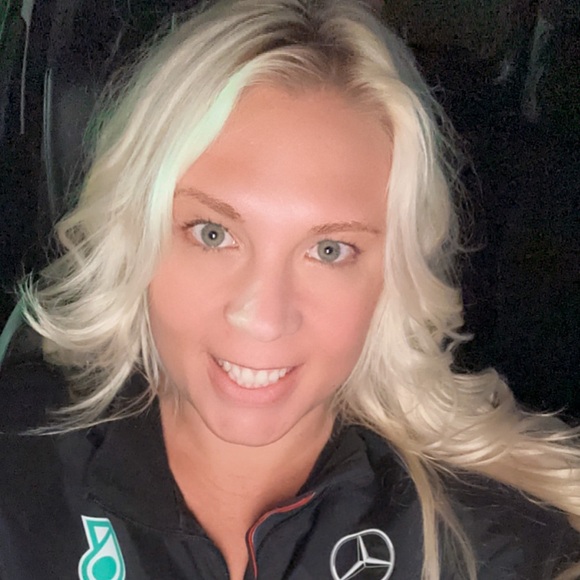 Meet your Posher, Amanda - Picture 1 of 1